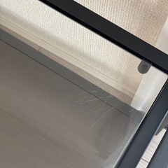 IKEA ガラステーブルの画像