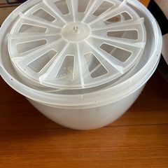 水切り容器　新品の画像