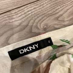 DKNY🔴ダナキャラン🔴スカートLサイズの画像