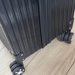 【新規受付終了】
大型　キャリーケース　スーツケース　黒の画像