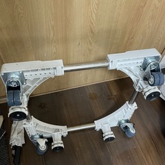 洗濯機用防振かさ上げ台(キャスター付き)の画像