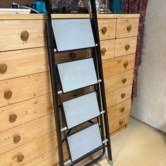 金属製　脚立の画像