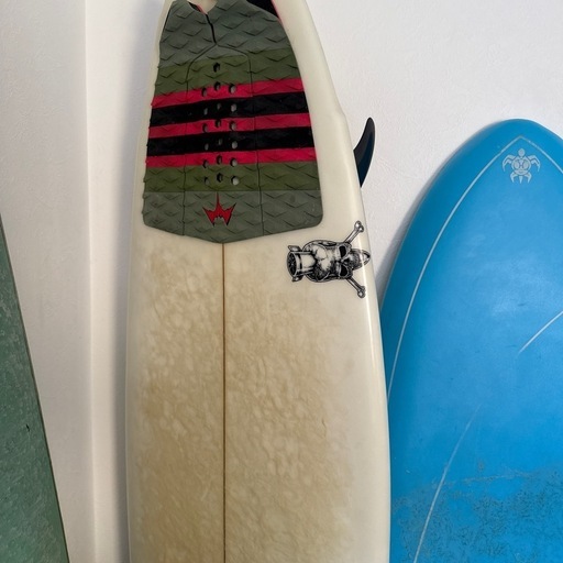 サーフボード ショート