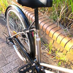 中古自転車 MONOLOGUE 実用 自転車 6段変速 26インチ LEDオートライト シルバー 通勤 通学 近所のお出掛けなどにの画像