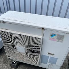 業務用天カセ　エアコン　２台＋３台の画像