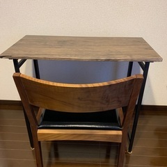 折りたたみデスク　ウォールナットカラーの画像