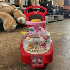おさんぽハローキティ🎀 キティーちゃん  ハローキティ常用おもちゃ 対象年齢10カ月 クルクル回して3つの絵が揃う✨ 安全・安心 乗り物 押し車 キック車　の画像