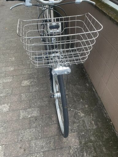 リサイクルショップどりーむ荒田店　No441　超美品！　自転車　シティサイクル　27インチ　アサヒ　TRADLINE　ギア6段変速　LEDオートライト　鍵付き　定価４４０００円　新車に近い状態です♪　防犯登録抹消済み　
