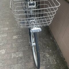 リサイクルショップどりーむ荒田店　No441　超美品！　自転車　シティサイクル　27インチ　アサヒ　TRADLINE　ギア6段変速　LEDオートライト　鍵付き　定価４４０００円　新車に近い状態です♪　防犯登録抹消済み　の画像