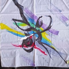 岡本太郎の絵柄のスカーフの画像