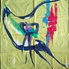 岡本太郎の絵柄のスカーフの画像