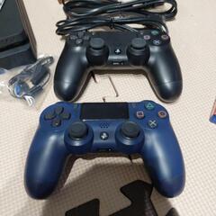 PS4 H-2200A　コントローラー2つ　すぐ遊べますの画像