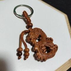 桃の木☘️龍神様 キーホルダー 天然石 天然木の画像