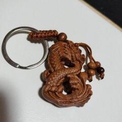 桃の木☘️龍神様 キーホルダー 天然石 天然木の画像