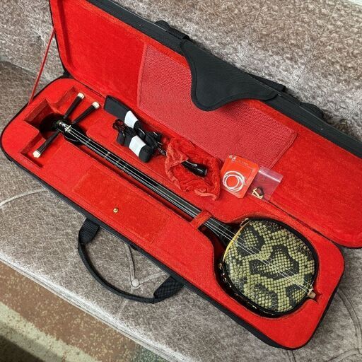 美品 沖縄 三線 初心者向け 人工皮革 ケース付◆取りに来て頂ける方♪