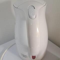 FUJI LIFE 電気ケトル 1.7L（ジャンク品）の画像