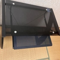パソコンデスクの画像