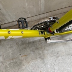 ジャイアント製のクロスバイクの画像