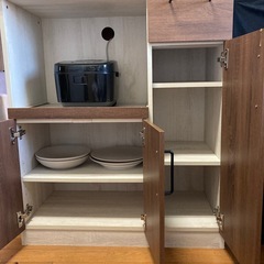 食器棚本体のみの画像