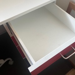 ワークテーブル(学習机)椅子、ライト付きの画像