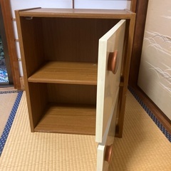 無料☆扉付きカラーボックスの画像