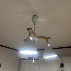 ニトリ ペンダントライト3灯の画像