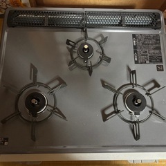 新品未使用✨ビルトインガスコンロ（三口・グリル付き)の画像