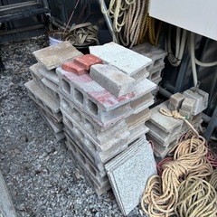 コンクリートブロック全てあげます の画像