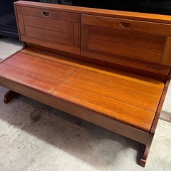 2〜3人掛け木製チェア1,900円の画像