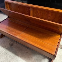 2〜3人掛け木製チェア1,900円の画像