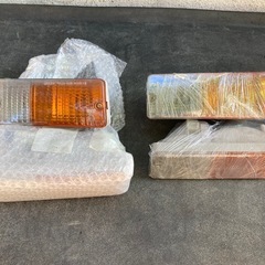 デリカスターワゴン用ウインカー車幅灯4個中古品の画像