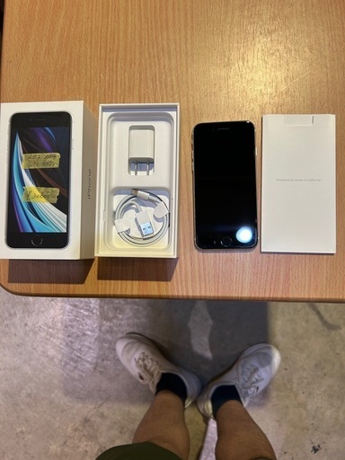 早い者勝ちiPhoneSE2 256G