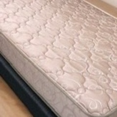 (足付き)ダブルベットの画像