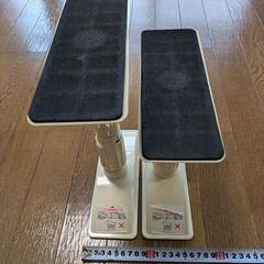 古い突っ張り棒(耐震)【0円】の画像