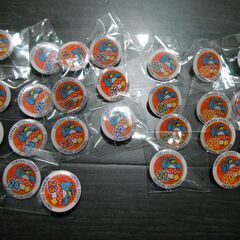 セントラルスポーツ ピンバッチ まとめて 70個以上 ピンバッジ　スイミング　2～25級の画像