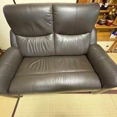 ソファの画像