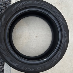 ヨコハマタイヤ RV03 205/55R17の画像
