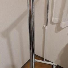 ハンガーラックの画像
