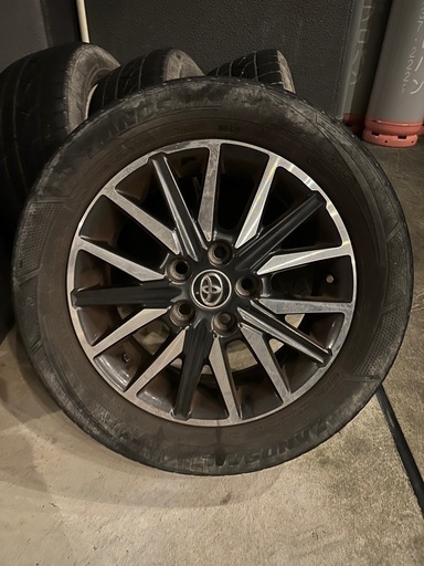 80系ノア純正タイヤ、ホイール