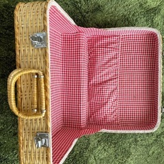 籐籠ピクニックバスケットの画像