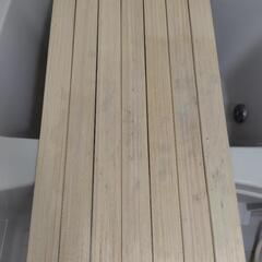 木製ベットの画像