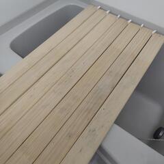 木製ベットの画像