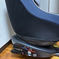 【取引中】Joie360度回転チャイルドシートの画像