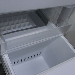 (1台限り★ジモティー特典あり★大きめな冷蔵室の）ヤマダ電機　２ドア冷蔵庫１５６L　２０２３年製　YRZ-F15J　48ｃｍ幅　白　霜取り付き　高く買取るゾウ八幡東の画像