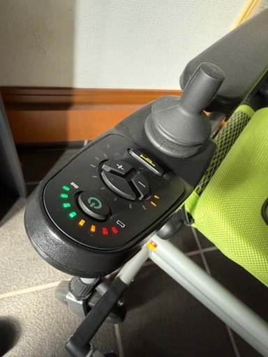 【値下げ】ラスレル 折りたたみ式電動車椅子
