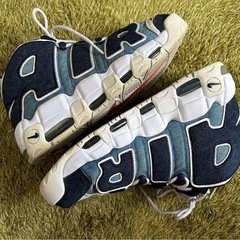 引き取り特価NIKEモアテンジーンズタイプ27センチ良品の画像