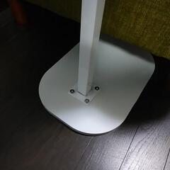 サイドテーブルの画像