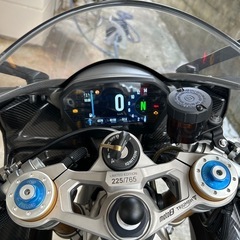 トライアンフデイトナ765モト2リミテッドエディション2020年モデルの画像