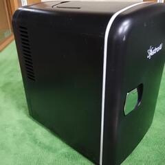 AstroAI製の小型冷蔵庫（1ヶ月動作保証付き）「LY0204A」の画像