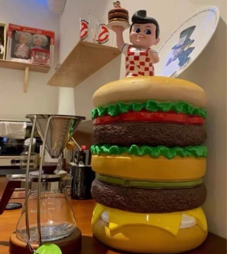 ハンバーガー型スツール ショップ